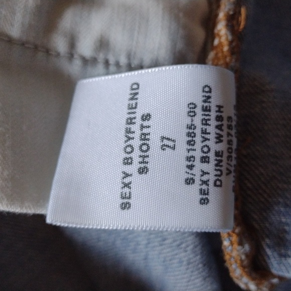 Gap 1969 Distressed Denim Sexy Boyfriend Shorts Size 27 - Picture 5 of 5